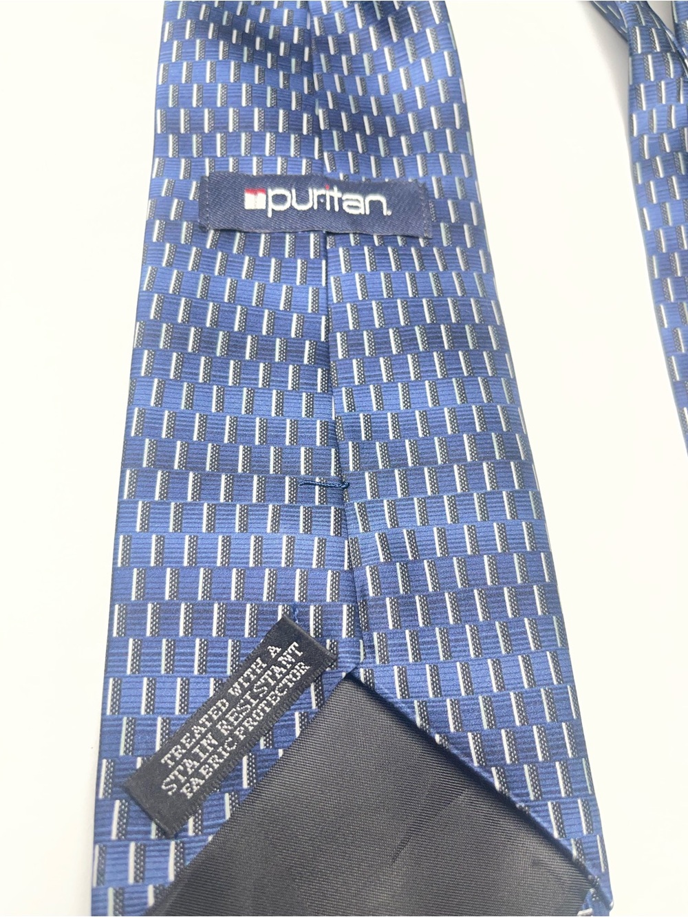Vintage Puritan Men's Blue Geometric Silk Necktie Stain Resistant 4" Wide Tie - Picture 5 of 9